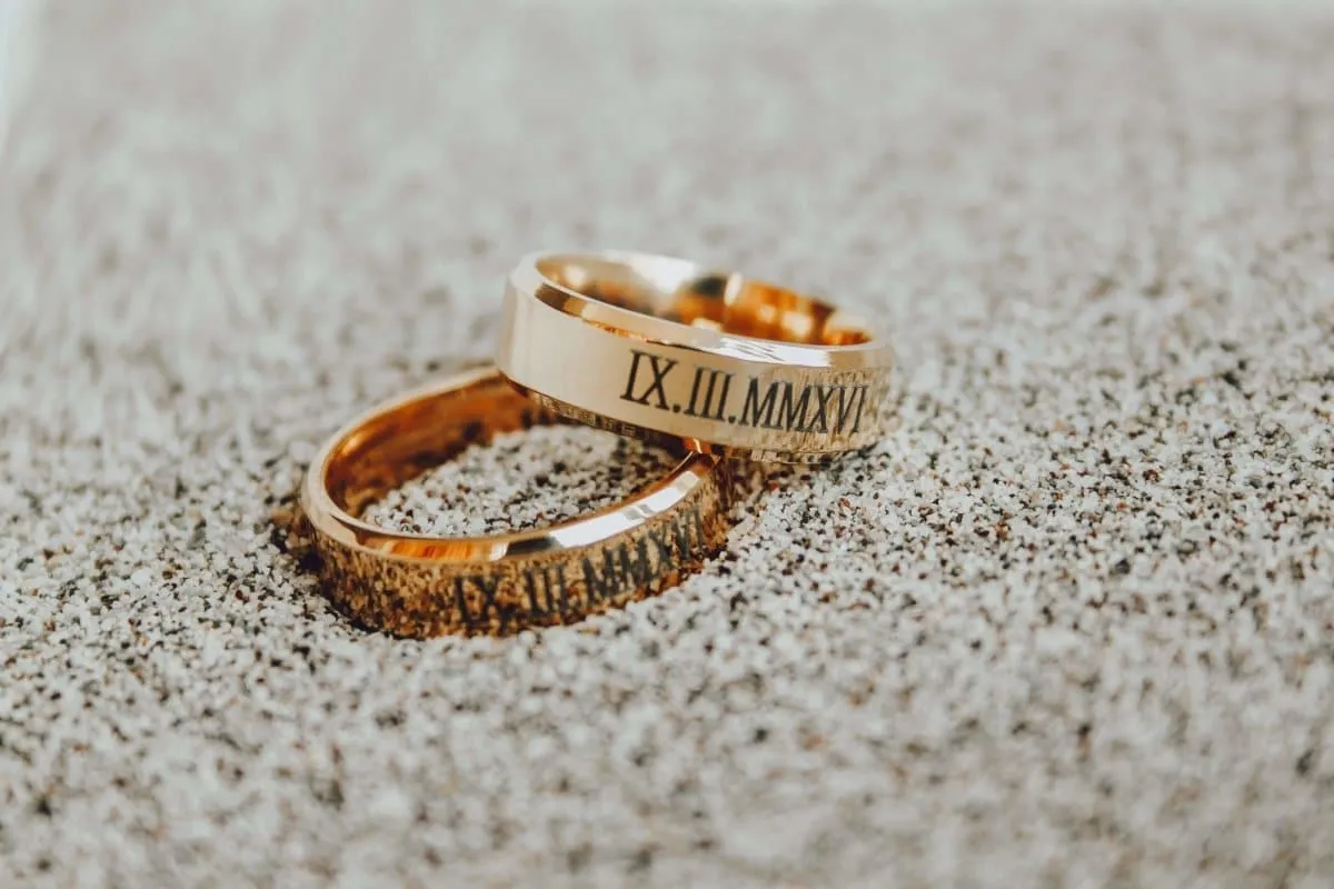 Golden Couple Rings with Customized Engraving