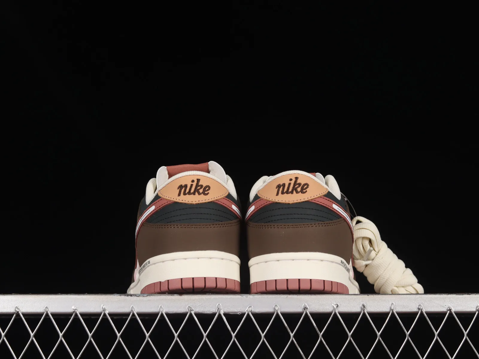 Otomo Katsuhiro x Nike SB Dunk Low Steamboy OST Dark Grey Pink GY2021-132