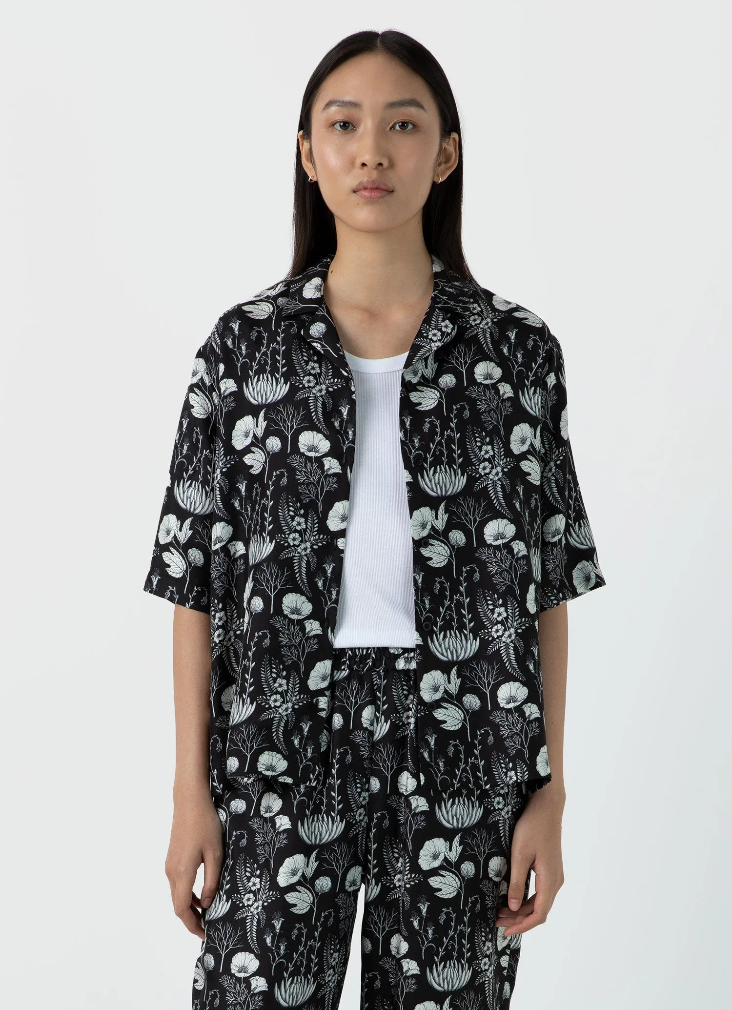 Women's Silk Leaf Print Camp Collar Shirt in Black